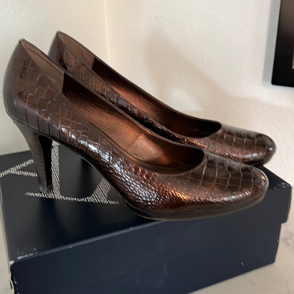 Brown croc finish heels